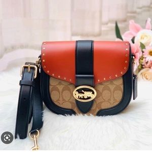 💯Coach Georgie crossbody bag
